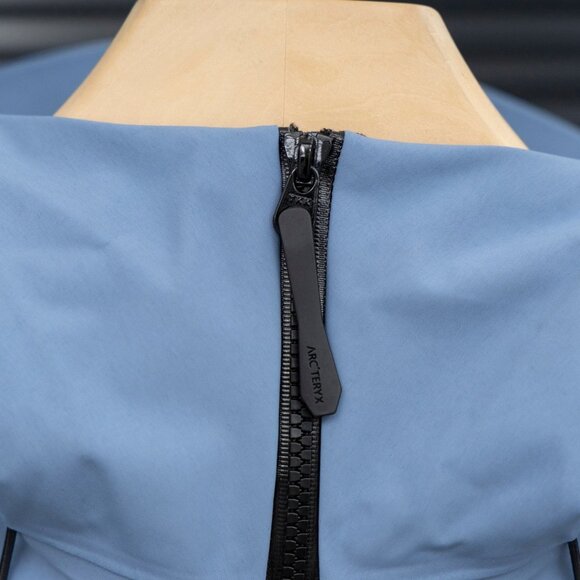 Arc'teryx Men's Hooded Zip-Up Hardshell Waterproof Jacket L - Picture 12 of 14